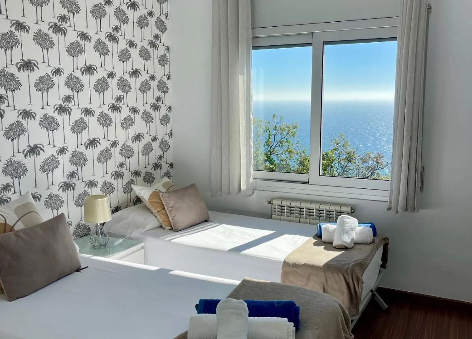 Seahomes Vacations, La Casa Blue Mediterranean Lifestyle Blanes